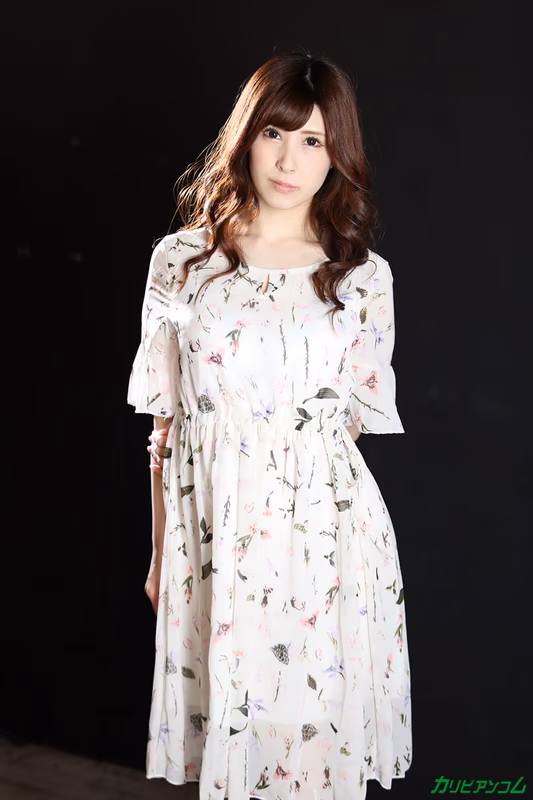 Orihara Honoka - Actress Spirit - Didn't Hear About This, Now I'll Service All Three sample image 3