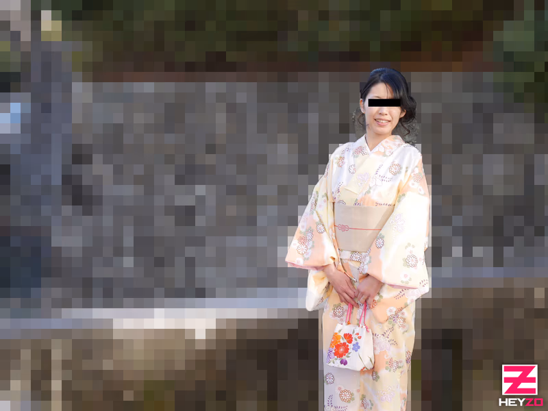Wakana Yuriko - I Fucked the Hot Married Woman in Traditional Clothing sample image 1