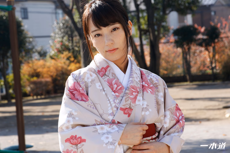 Yukari Ayaka - Carnivorous Beautiful Woman In Kimono - Yukari Ayaka sample image 1