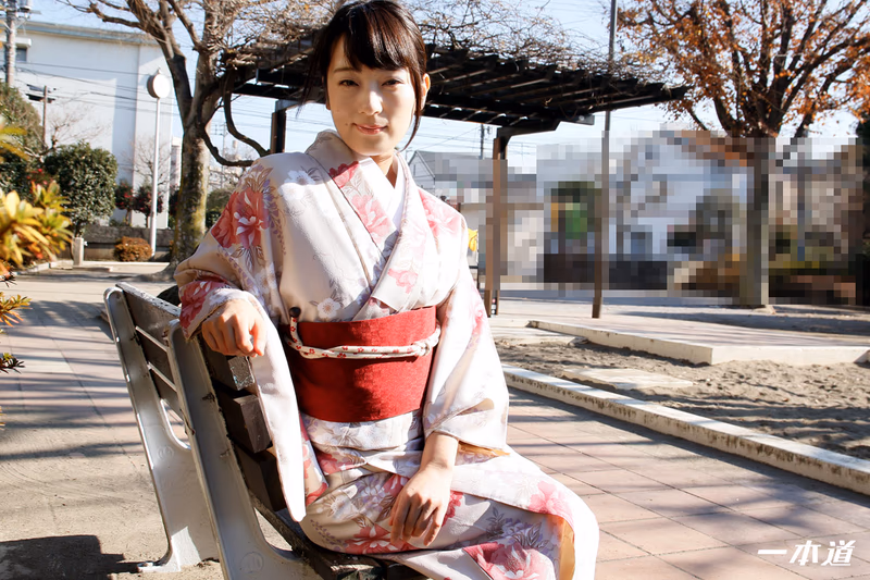 Yukari Ayaka - Carnivorous Beautiful Woman In Kimono - Yukari Ayaka sample image 4