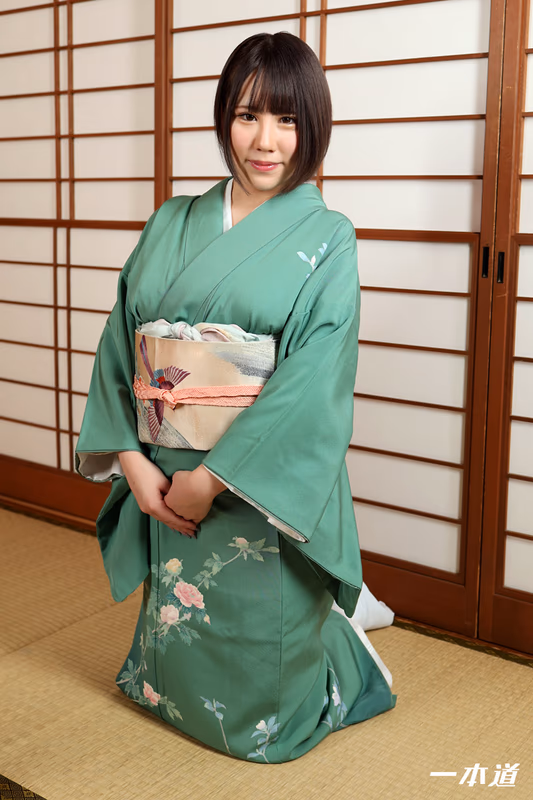 Riri Shiroki - Intimate Hot Spring Beauty - Riri Shiraki sample image 2