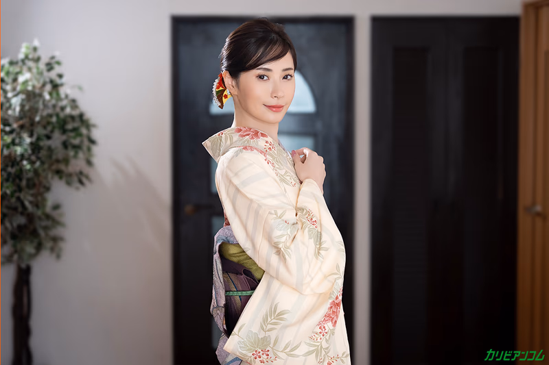 Shinshiro Yui - Beautiful Woman in Kimono Double Penetration Double Orgasm sample image 1