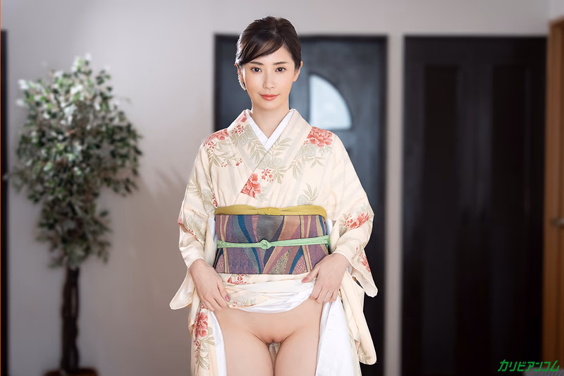 Shinshiro Yui - Beautiful Woman in Kimono Double Penetration Double Orgasm sample image 2