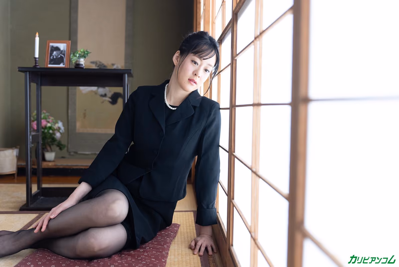 Saiki Eri - Widow AV Audition ~I Can Pay Off My Late Husband's Debt Right Away~ sample image 4