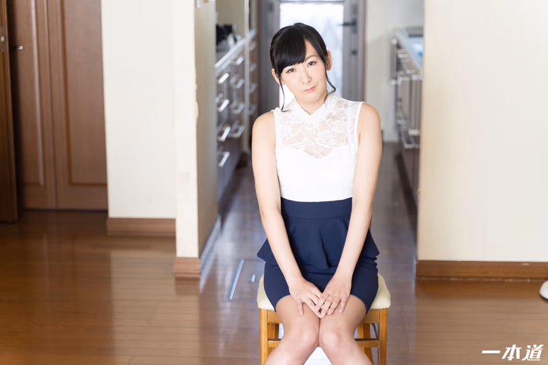 Koike Minori - Peach Butt sample image 1
