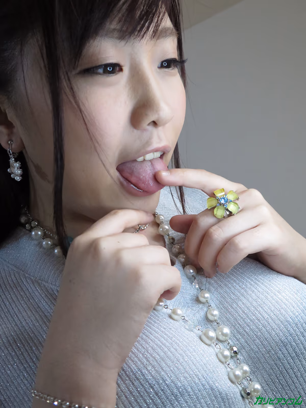 Ayane Sakurai - Endless Passionate Kissing and Penetration sample image 4