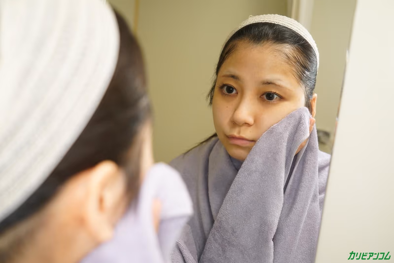 Inoue Satomi - Beautiful With Makeup vs. Fragrant Without Makeup - Tonight's Sex Comparison 8 sample image 7
