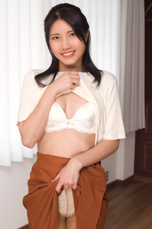 Akasaka Momoko - Premium Actress Capable of Triple Orgasms - Momoko Akasaka sample image 4