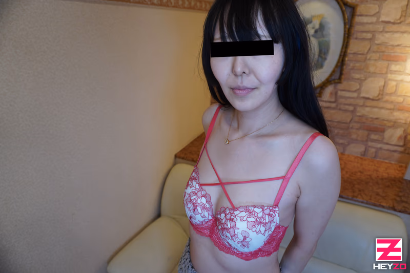 Asano Junko - Expert Blowjob Mature Masseuse - More Sucking Than Kneading!? sample image 1