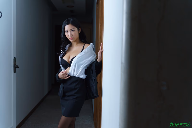 Momota Emiri - School Trip Reconnaissance Immoral 2 Days 1 Night NTR sample image 4