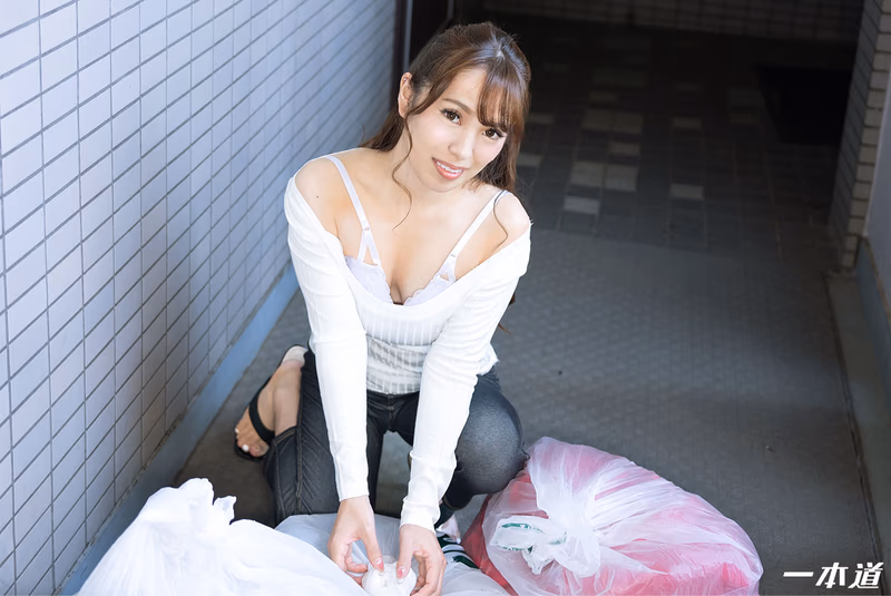 Reina Hata - Playful Braless Neighbor Wife Taking Out Morning Trash - Tanki Reina sample image 1