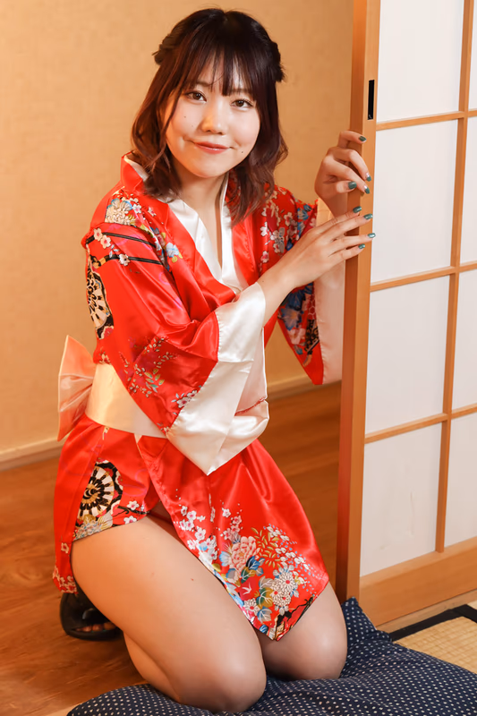 Komikawa Mayu - Ultimate Seat Playing! This is Body Sushi! sample image 1
