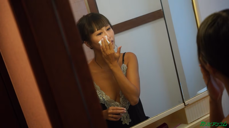 Hoshino Miki - Beautiful With Makeup vs Fragrant Without Makeup Sex Comparison Tonight 4 sample image 1