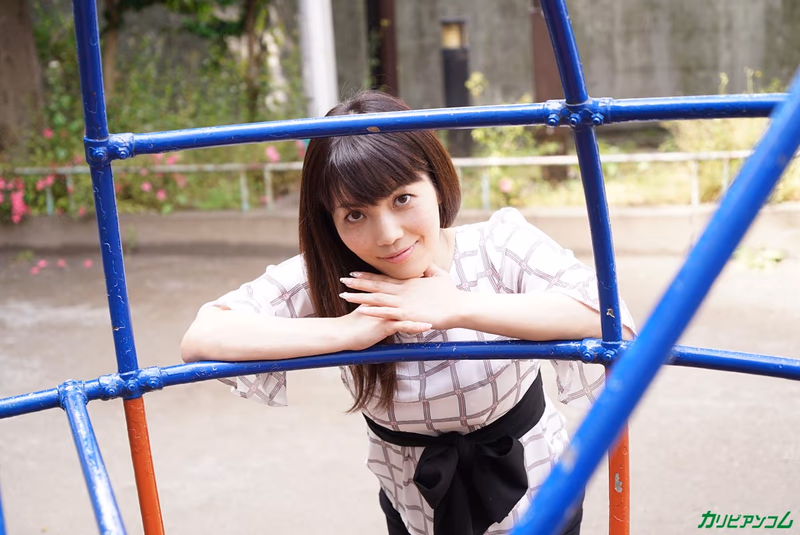 Onodera Mari - Ecstasy ~Pounding Her Ripe Body Without Hesitation~ sample image 4