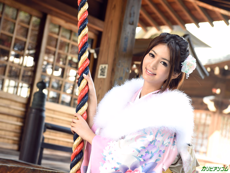 Ōhashi Miku - Kimono Beauty Anthology sample image 4