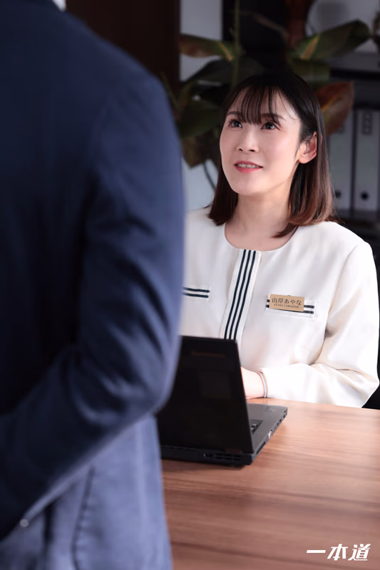 Yamagishi Ayana - Hotel Concierge Who Handles Difficult Customers - Yamagishi Ayana sample image 7