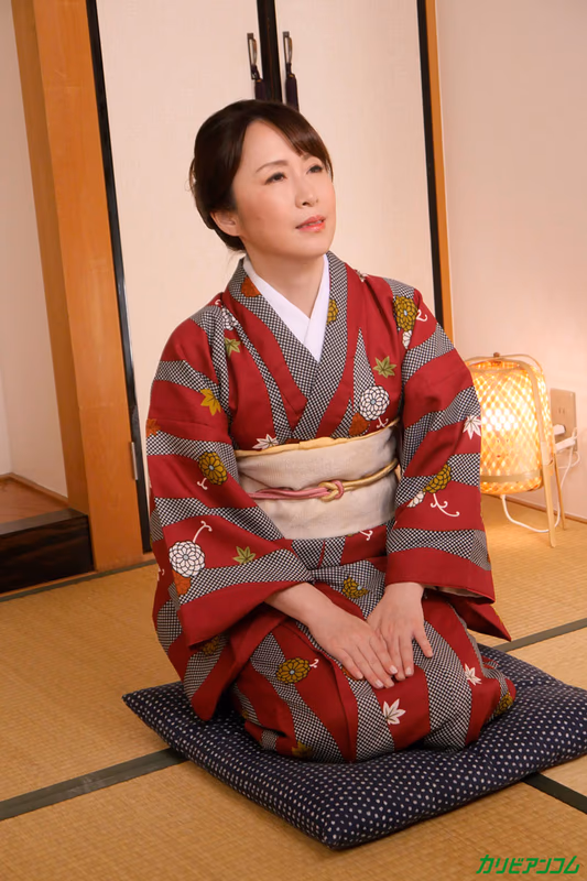 Shinohara Nagisa - Elegant Beauty in Traditional Kimono - Gracefully Wet and Driving You Crazy sample image 5