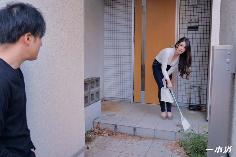Nana Kamiyama - Easy Ass Tight Pants Wife and Hot Sex sample image 5