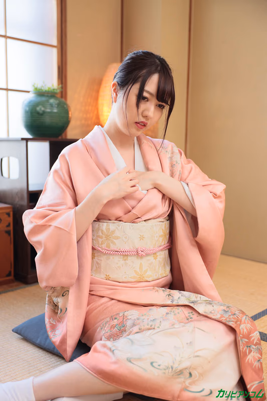 Motomiya Asuka - Raw Insertion at the Moment of Orgasm from Masturbation ~Creampie Desire for Dripping Wet Pussy Under the Kimono~ sample image 5