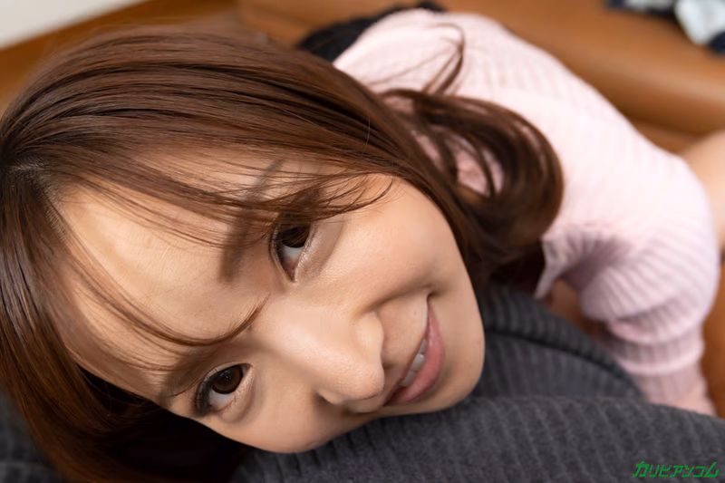 Nagisa Karin - [VR] I Picked Up a Runaway Boy and Made Him My Masturbation Pet sample image 8