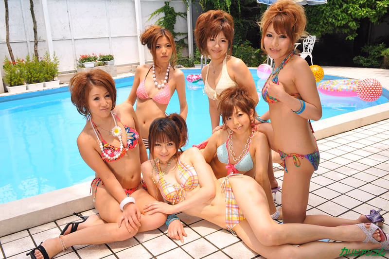 Emiri Okasaki - Swimsuit Anthology 2 sample image 4