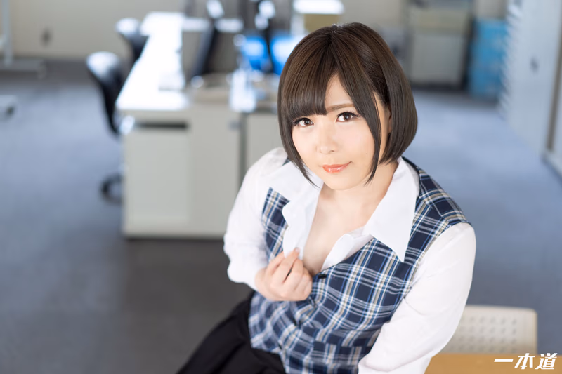 Umisaki Nami - Working Woman - Beautiful Office Lady Who Excels at Work and Sex sample image 1