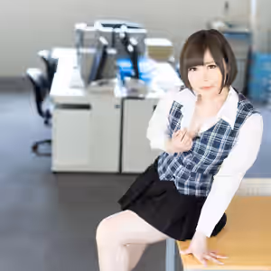 Working Woman - Beautiful Office Lady Who Excels at Work and Sex