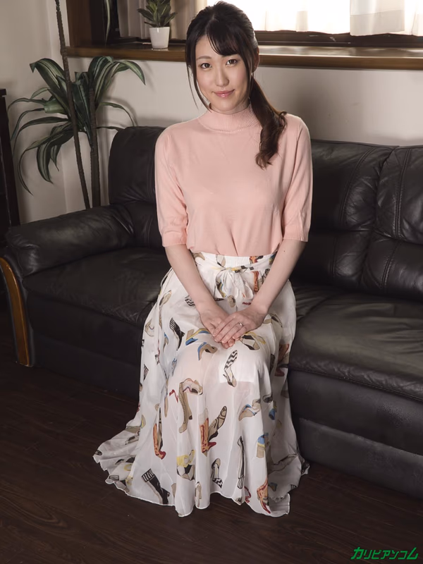 Minano Mirai - Compliant Wife Cuckolded to Compensate for Husband's Cryptocurrency Loss sample image 2