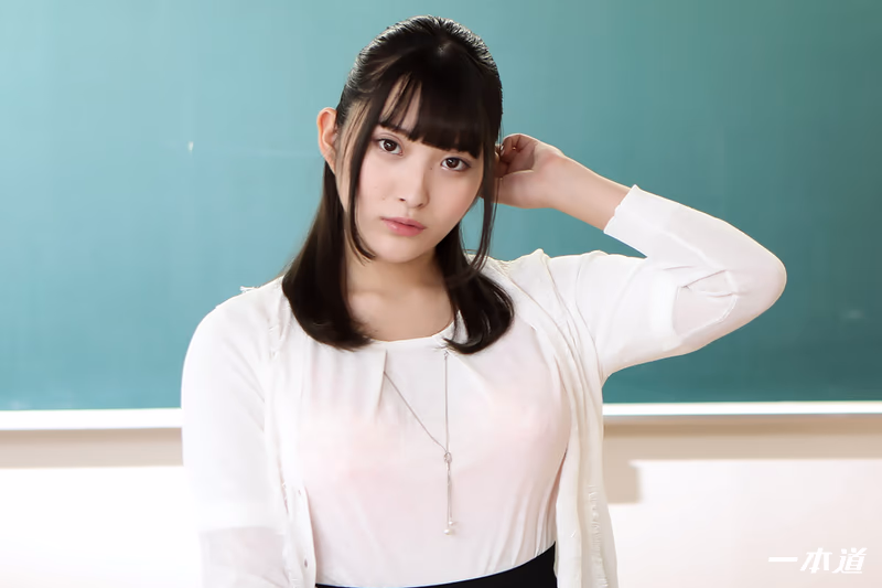 Ibuki Kanon - 新任女教師的身體對學生有不良影響！ sample image 5