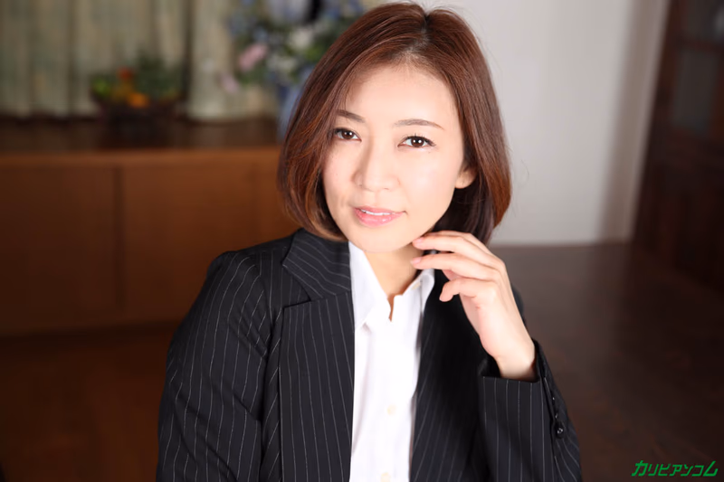 HITOMI - What A Beautiful Mature Female Teacher Really Wants sample image 1