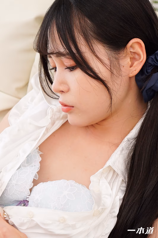 Morimoto Hitomi - Naughty No-Bra Neighbor Wife Taking Out Trash in the Morning - Morimoto Hitomi sample image 16