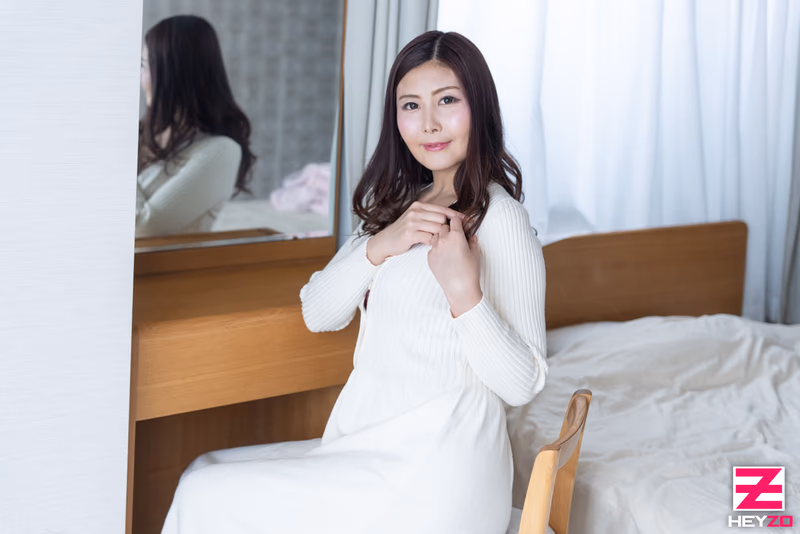 Mirei Imada - Continuous Raw Action - Savoring the Sexy Body of a Beautiful Mature Woman sample image 1