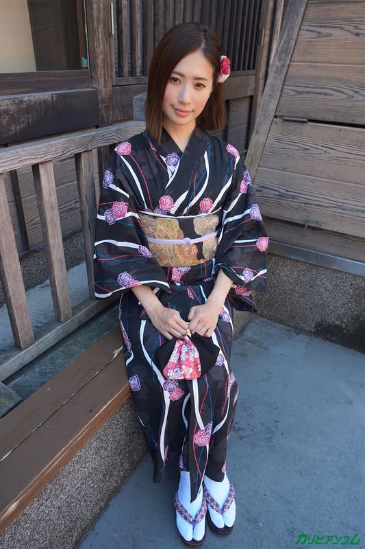 Shinshiro Yui - Ecstasy ~Following Instinct With A Yukata Beauty~ sample image 2