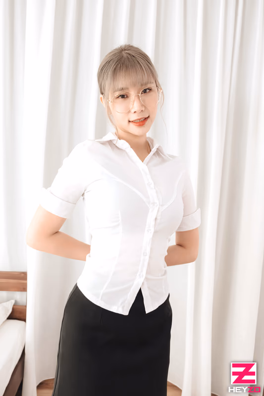 Alice - Asia Fuck!!Vol.19 - Creampied a Job-Hunting Big-Breasted Girl! sample image 1