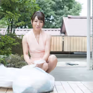 Braless Neighborhood Playful Wife Takes Out Morning Garbage - Kanae Murakami