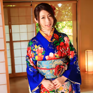 Shinoda Ayumi