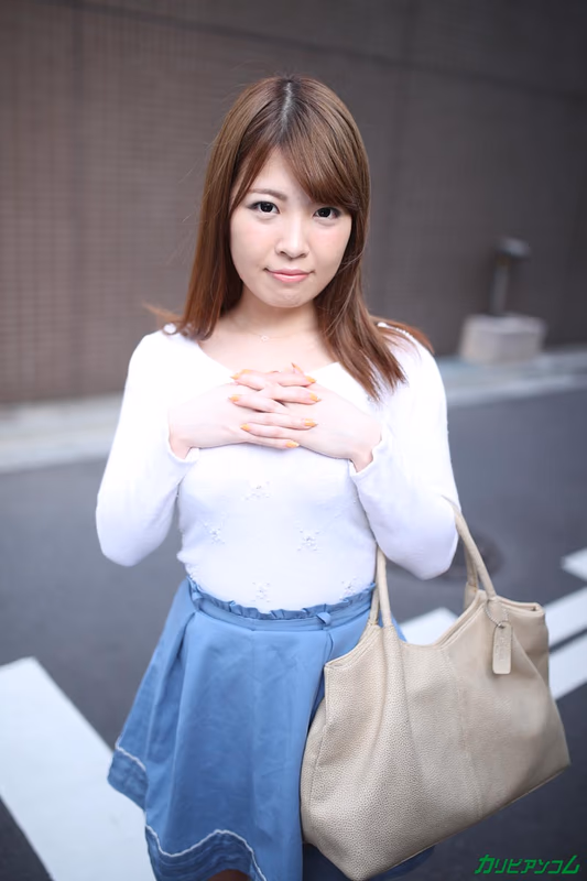 Okubo Yuu - Let's Expose Interview Sex - Twenty-Year-Old Schoolgirl Who Came to the Office After School sample image 2