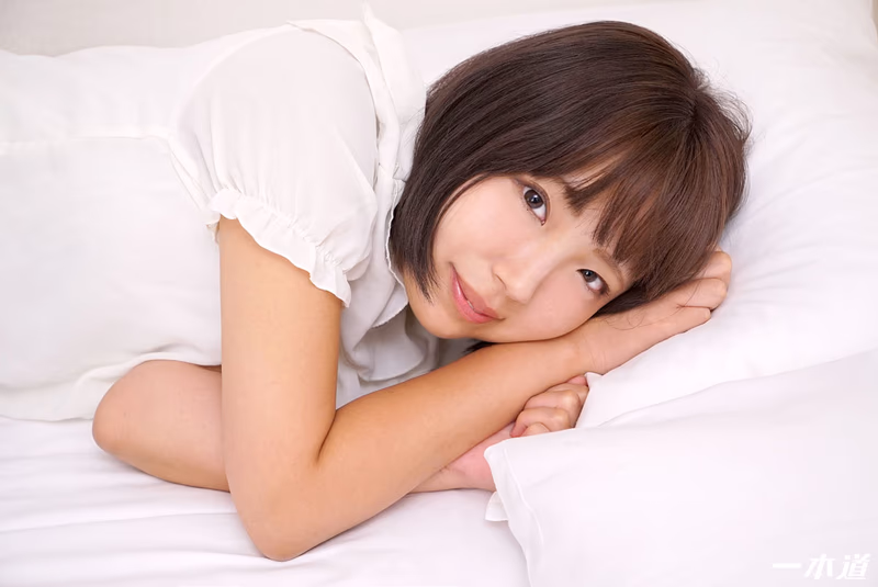 Namigata Mone - Innocent Woman sample image 2