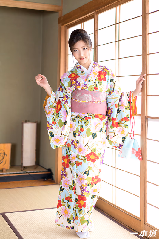 Momota Emiri - Dick-Loving Instant Deep Throat Blowjob - Hot Girl in Kimono sample image 5